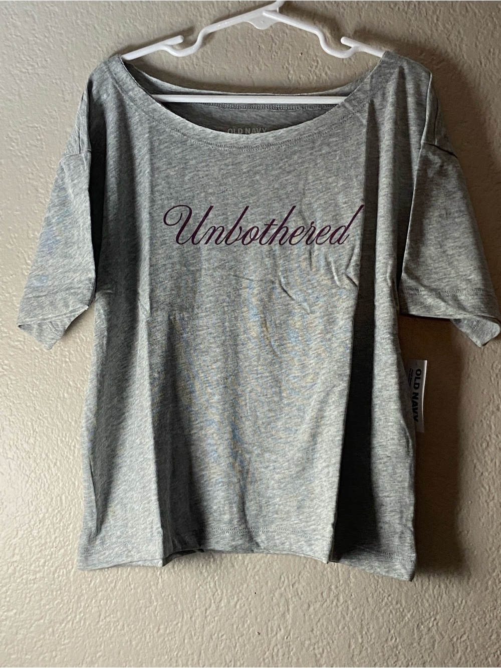 Old Navy Girls NWT "Unbothered" Off-Shoulder, Boxy Graphic T-Shirt Size S 6/7